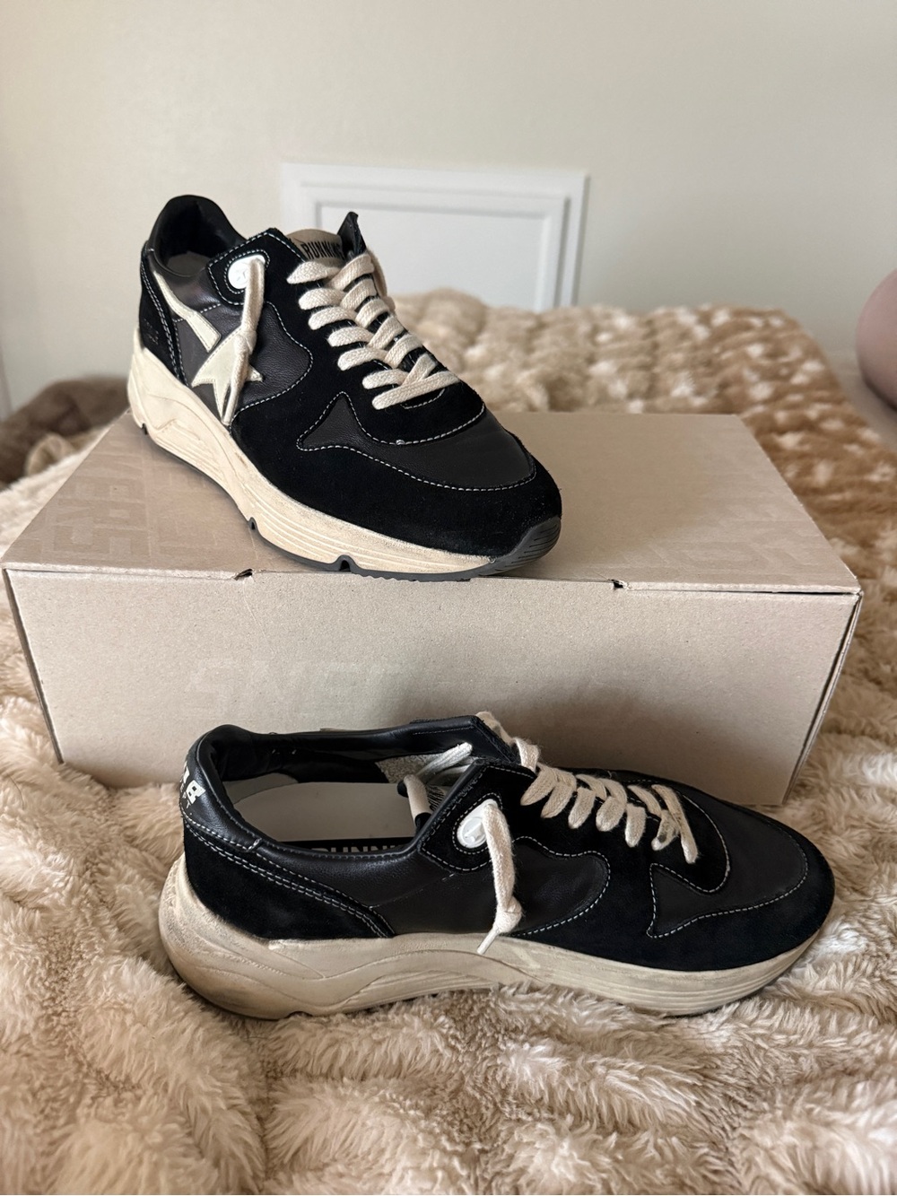 Golden Goose Women's Running Sole in black nappa and suede - Picture 2 of 8